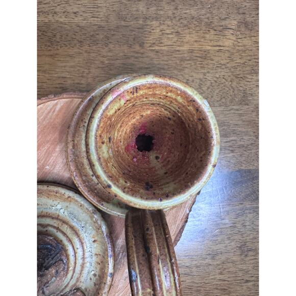 Pair of Vintage Artist Signed Studio Pottery Chamberstick Candle Holders - Picture 9 of 10